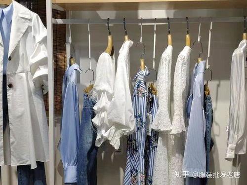 衣服行业最新爆料,时尚界最新潮流趋势，衣服行业变革大揭秘！